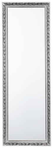 Eleganter Standspiegel mit reich verziertem Rahmen, frontal abgebildet.