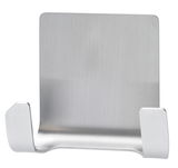 Metallhaken mit zwei Haken, frontal betrachtet, geeignet für den Einsatz mit tesa Powerstrips Waterproof.