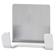 Metallhaken mit zwei Haken, frontal betrachtet, geeignet für den Einsatz mit tesa Powerstrips Waterproof.