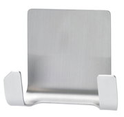 Metallhaken mit zwei Haken, frontal betrachtet, geeignet für den Einsatz mit tesa Powerstrips Waterproof.