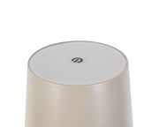 Nahaufnahme der Oberseite einer Akku-Stehleuchte mit einem Ein-/Ausschalter-Symbol.