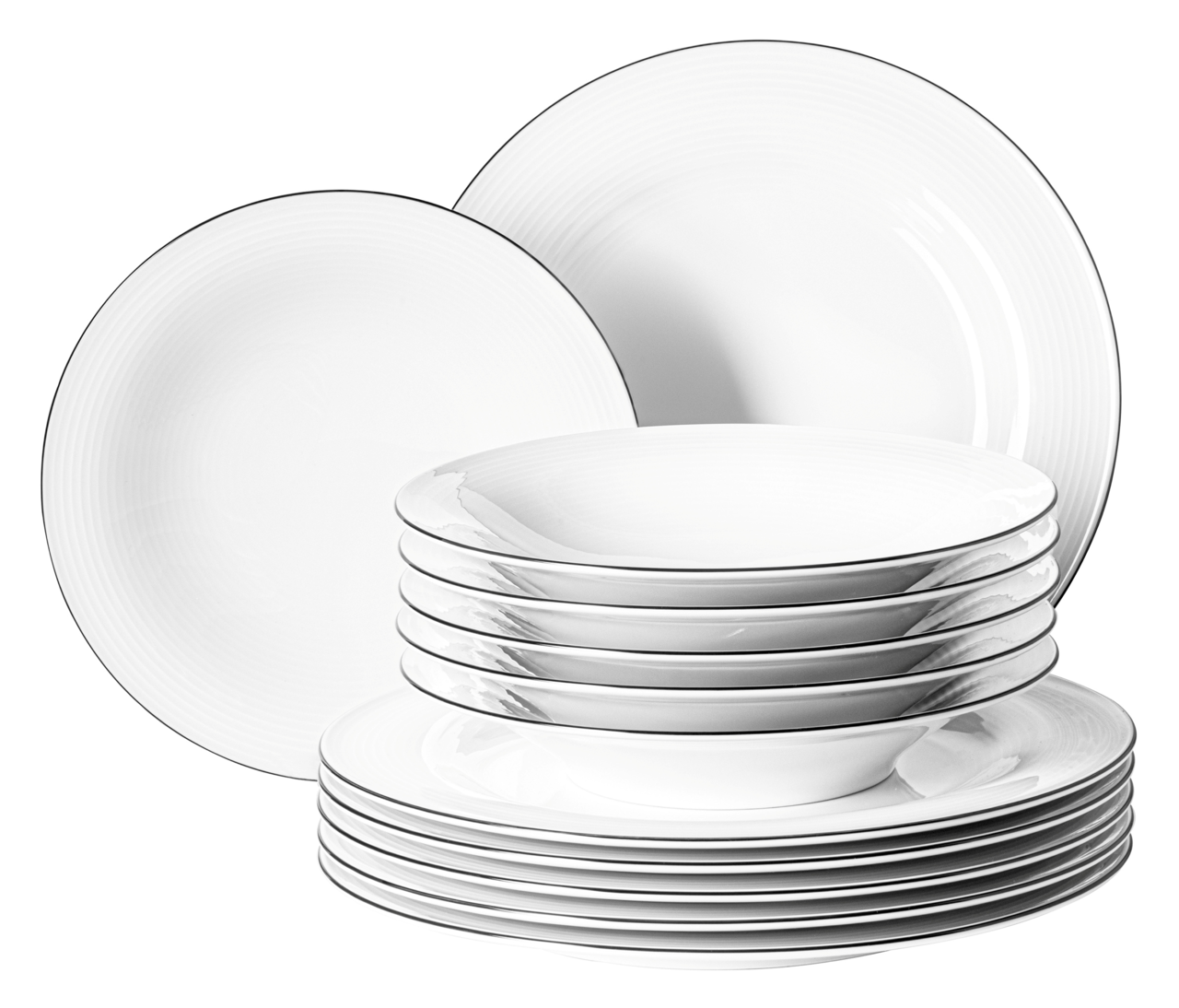 Ein 12-teiliges Tafelservice aus weißem Porzellan, bestehend aus flachen und tiefen Tellern, gestapelt und aus einer leicht seitlichen Perspektive fotografiert.