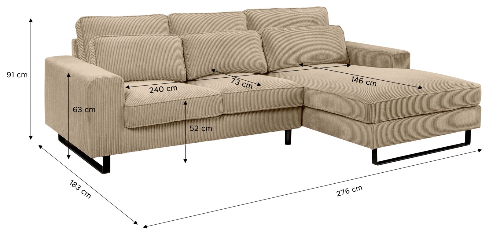 Beiges Sofa in L-Form mit rechter Ausrichtung, aus einem strukturierten Stoff, mit schwarzen Metallfüßen. Perspektive von vorne links.