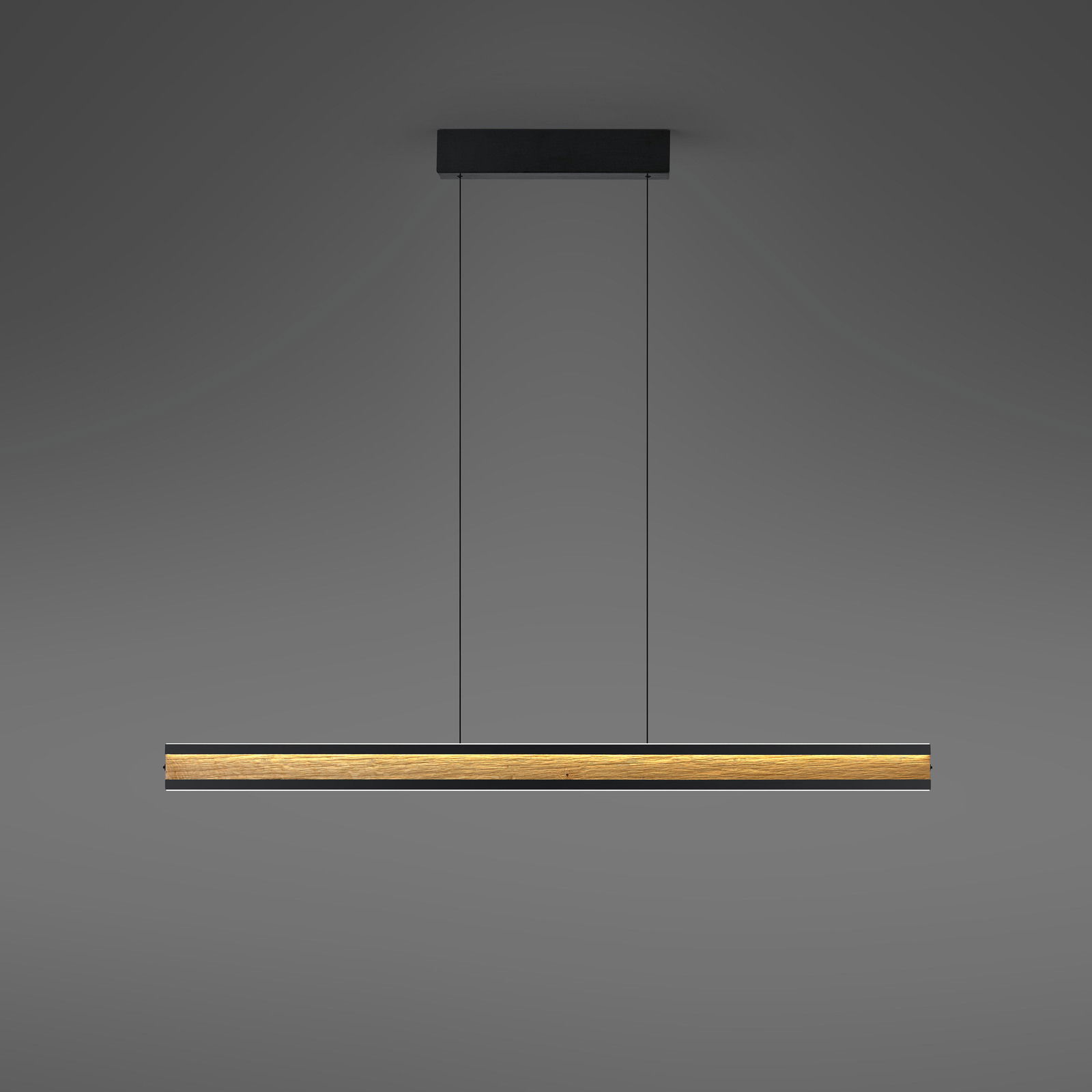 Moderne LED-Pendelleuchte in Holzoptik, frontal von vorne betrachtet, mit schlankem, rechteckigem Design und zwei dünnen Aufhängungen.