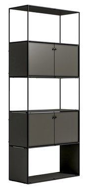 Modernes Aktenregal mit schwarzem Metallrahmen und grauen Türen, seitliche Perspektive