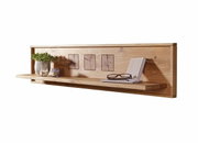 Holz-Wandboard MERAN mit dekorativen Elementen, seitliche Perspektive, mit Pflanzen und Accessoires dekoriert.