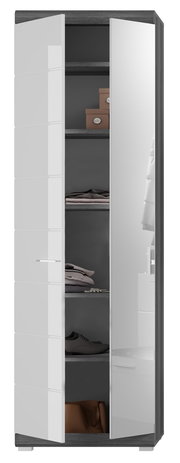 Moderner Garderobenschrank mit teils offenen Türen, zeigt Regalböden mit Kleidung und Schuhen, Perspektive von vorne.