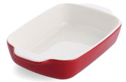 Rote Auflaufform mit Deckel, rechteckig, aus Keramik, seitliche Perspektive
