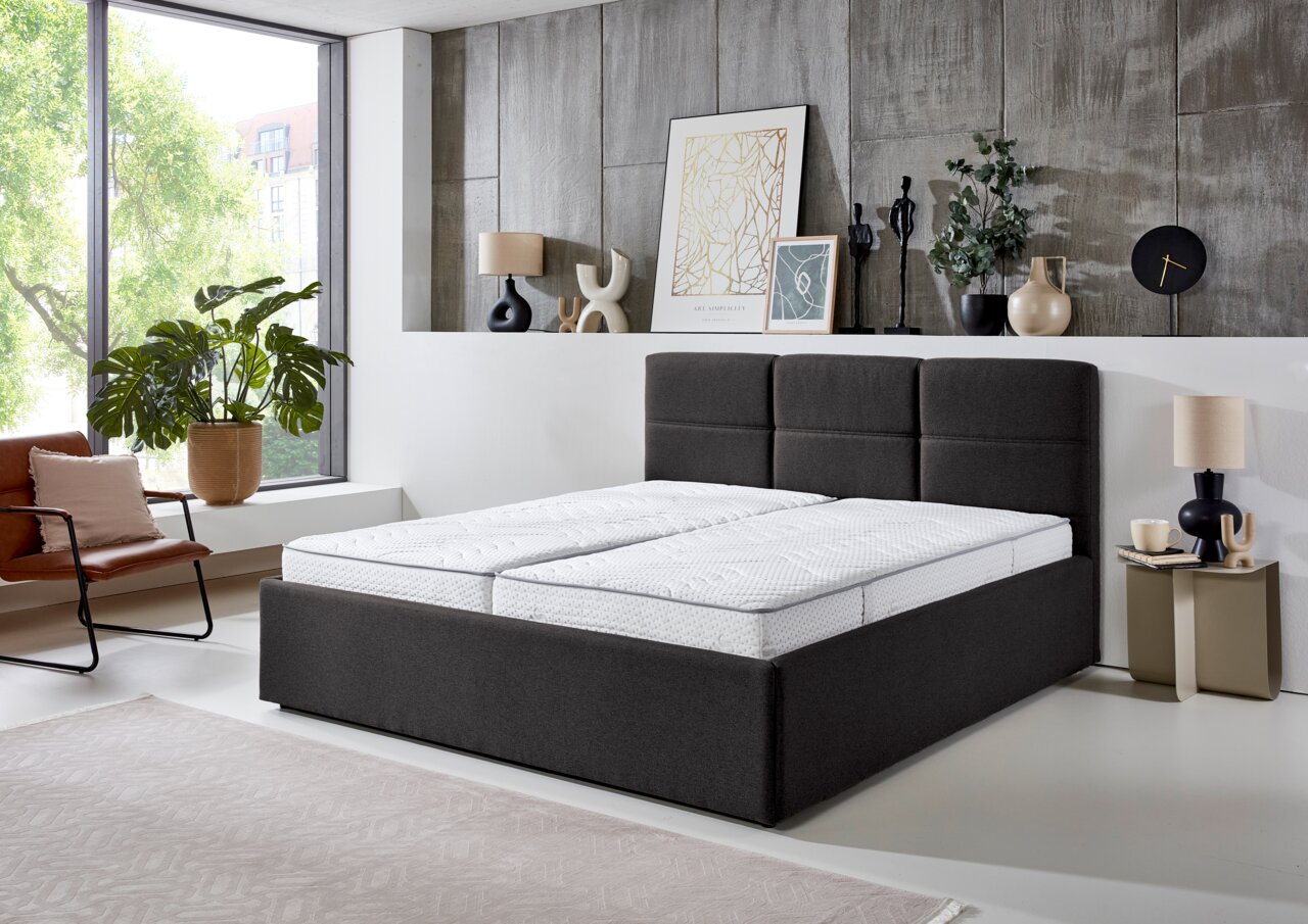 Z2 gestoffeerd bed PB100 DURANGO Modernes Polsterbett 180x200 in einem stilvollen Schlafzimmer, seitliche Perspektive