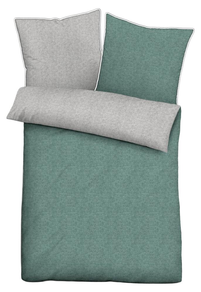 Bettwäsche-Set aus Melange-Flanell in Grau und Grün, bestehend aus einem Bettbezug und zwei Kissenbezügen, aus der Vogelperspektive fotografiert.