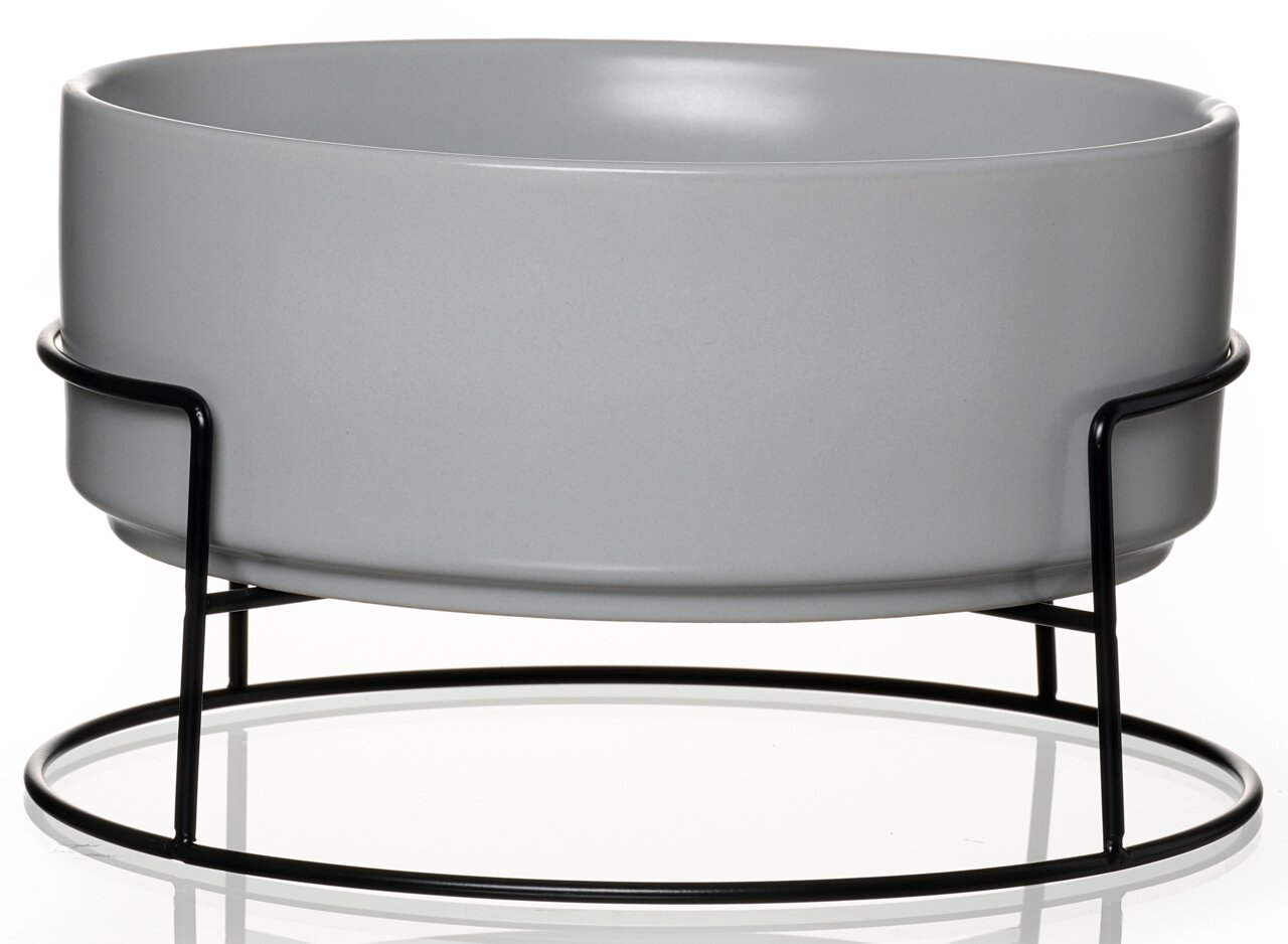 Grauer Napf mit schwarzem Metallständer, seitliche Perspektive