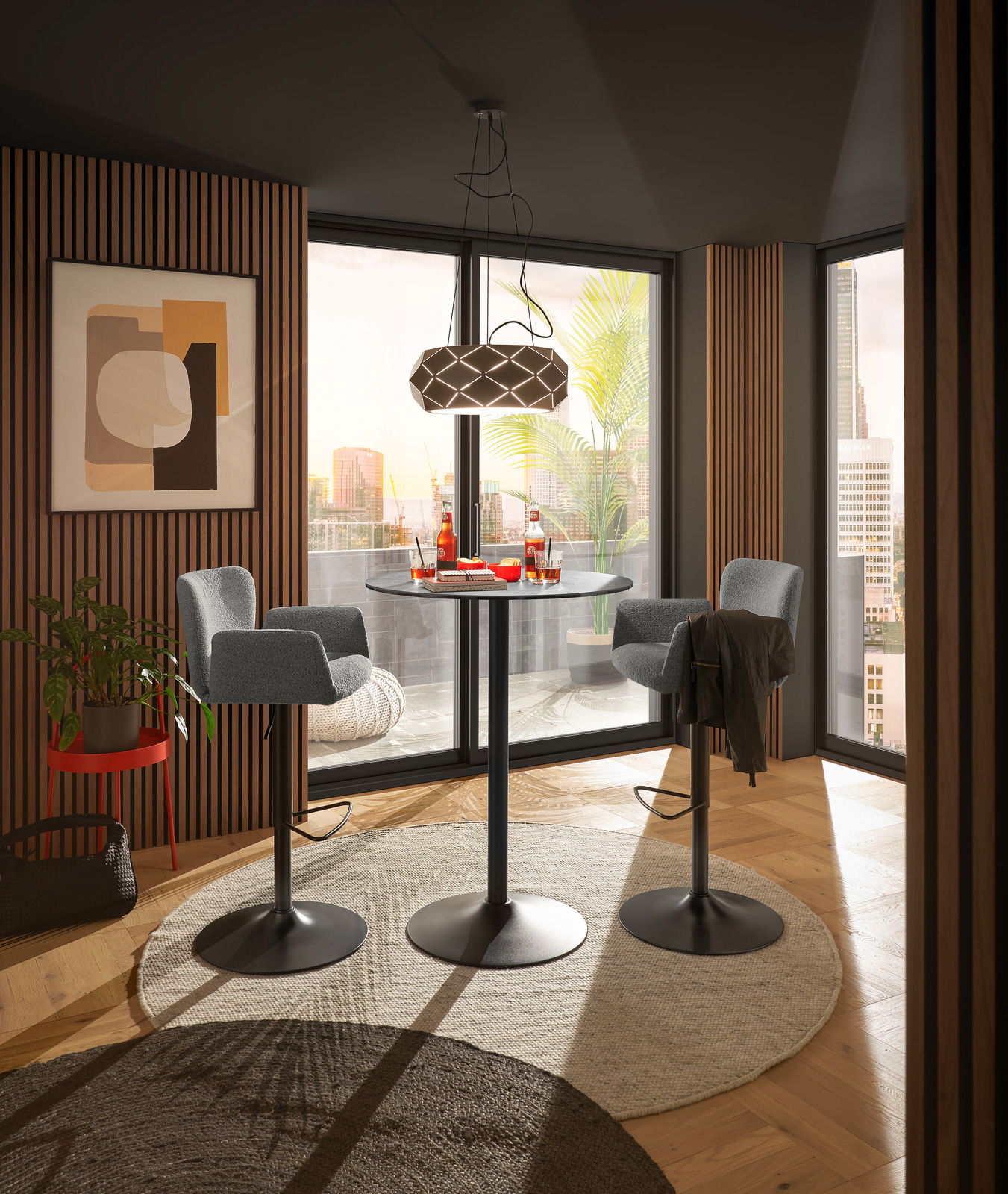 Set one by Musterring Barhocker SET ONE SALINAS Moderner Barhocker in einem stilvollen Raum mit großen Fenstern, aus der Perspektive eines gemütlichen Wohnbereichs betrachtet.