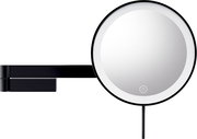Runder, schwarzer Wand-Schminkspiegel mit LED-Ringbeleuchtung und Touch-Power-Symbol, Seitenansicht von vorn auf weißem Hintergrund
