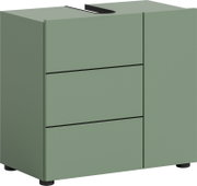 Salbeigrüner Badezimmerschrank/Unterschrank mit drei Schubladen und schwarzem Griff, freistehend auf schwarzen Füßen, in Frontansicht leicht schräg von links