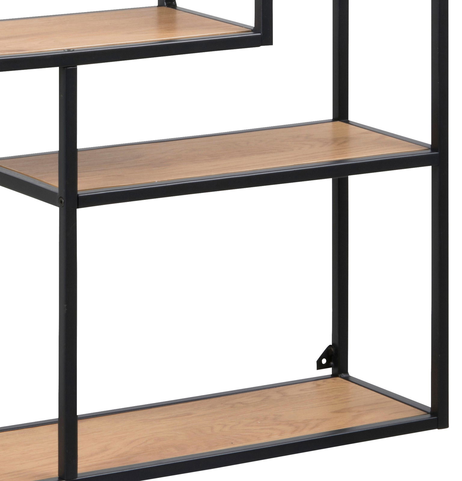 Z2 Wandregal SEAFORD Nahaufnahme eines modernen Wandregals mit schwarzem Metallrahmen und Holzböden, seitliche Perspektive