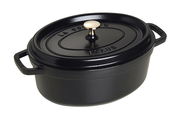 Schwarzer ovaler Bräter Cocotte 29cm mit Deckel und goldfarbenem Knauf, seitliche Perspektive