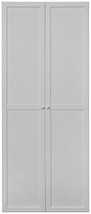 Weiße Doppeltür mit schlichter Paneeloptik, frontal fotografiert.