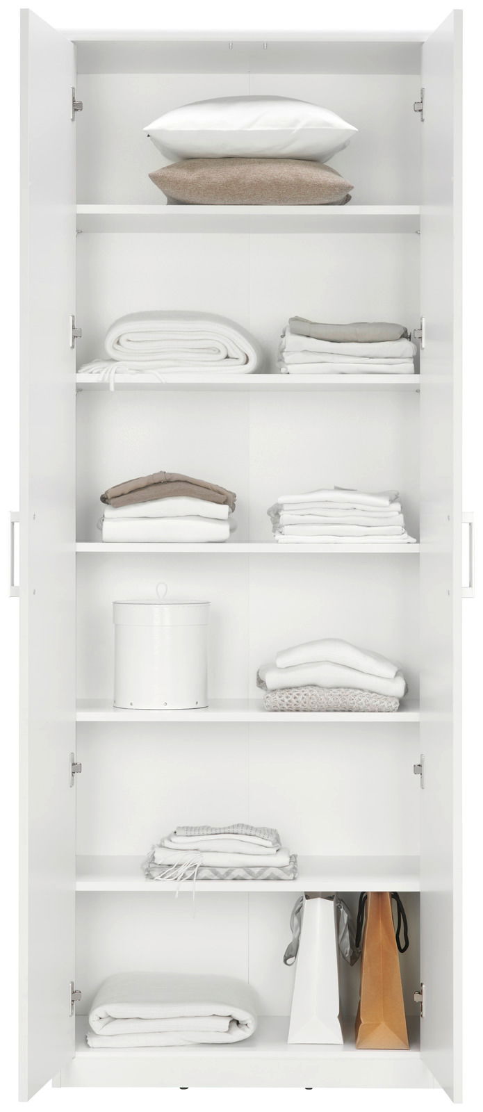 Mehrzweckschrank mit offenen Türen, gefüllt mit ordentlich gestapelten Kissen, Decken und Aufbewahrungsboxen, frontal betrachtet.