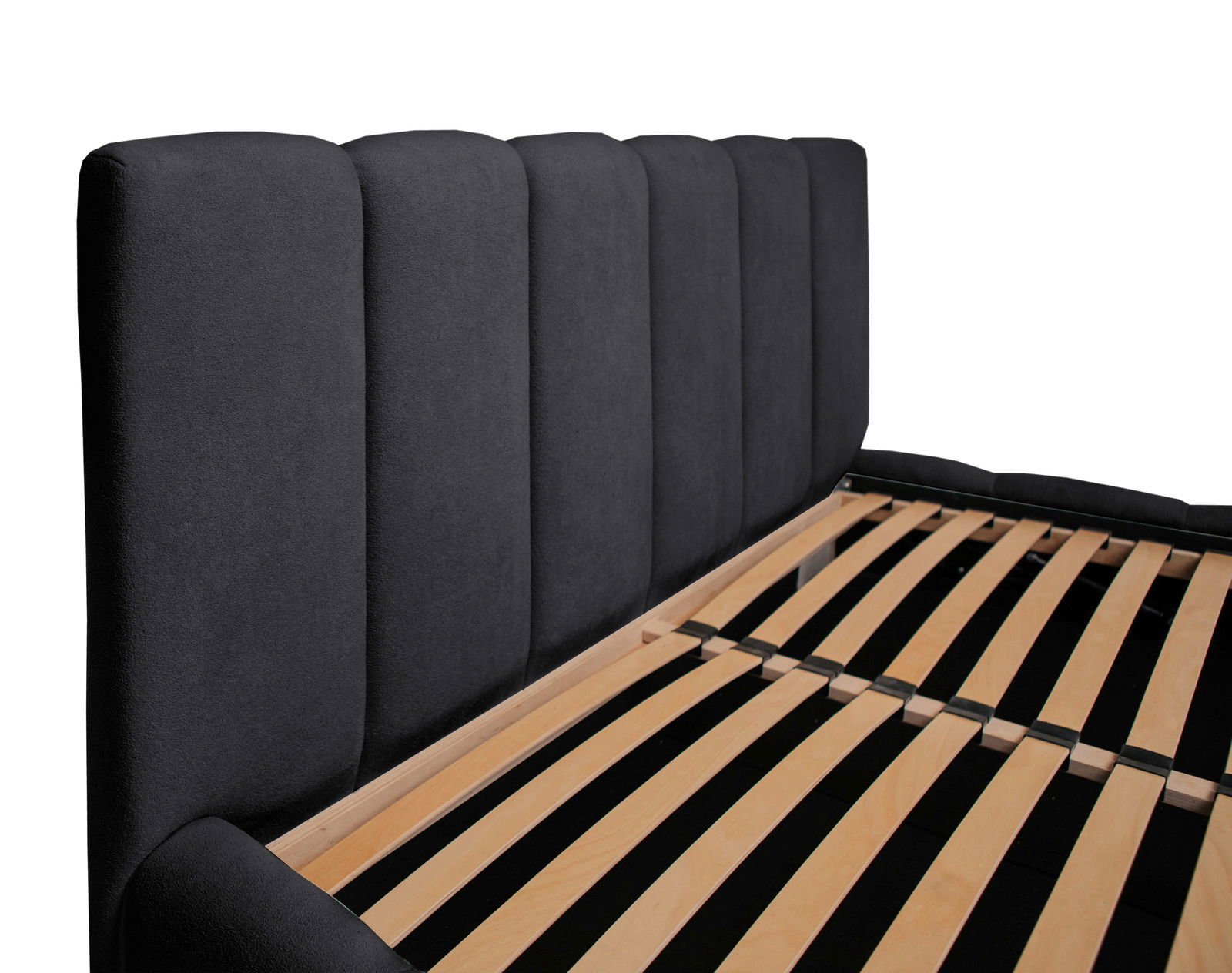 Polsterbettgestell mit schwarzem, gepolstertem Kopfteil und Lattenrost, seitliche Perspektive