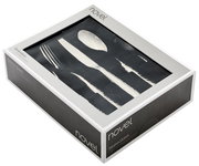 Verpacktes Besteckset für 6 Personen in einer Box, Perspektive von schräg oben