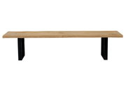 Houten bank met zwart metalen frame, vooraanzicht