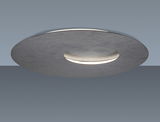 Moderne LED-Deckenleuchte STELLA in seitlicher Perspektive mit flachem, rundem Design und gebürsteter Metalloberfläche.