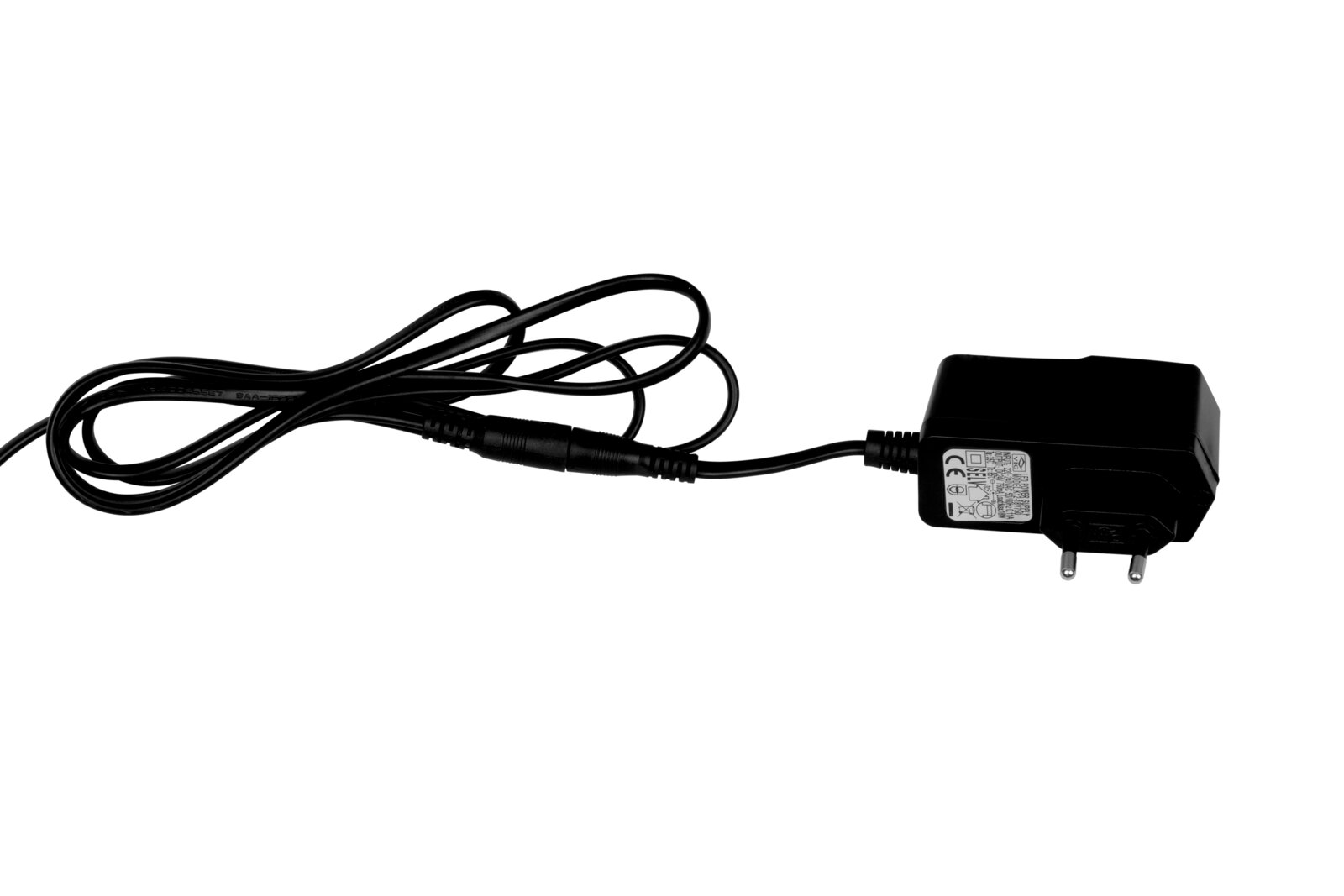 Schwarzes Netzteil mit Kabel, seitliche Perspektive