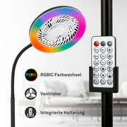 RGBIC LED-Ringlicht mit integriertem Ventilator und Fernbedienung in Halterung, Nahaufnahme aus leicht seitlicher Frontperspektive