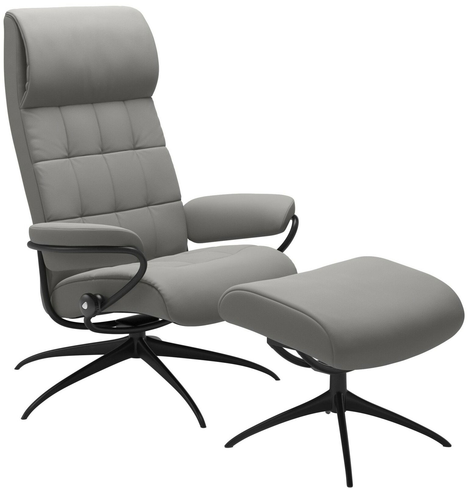 Grauer Einzelsessel mit passendem Hocker, seitliche Perspektive