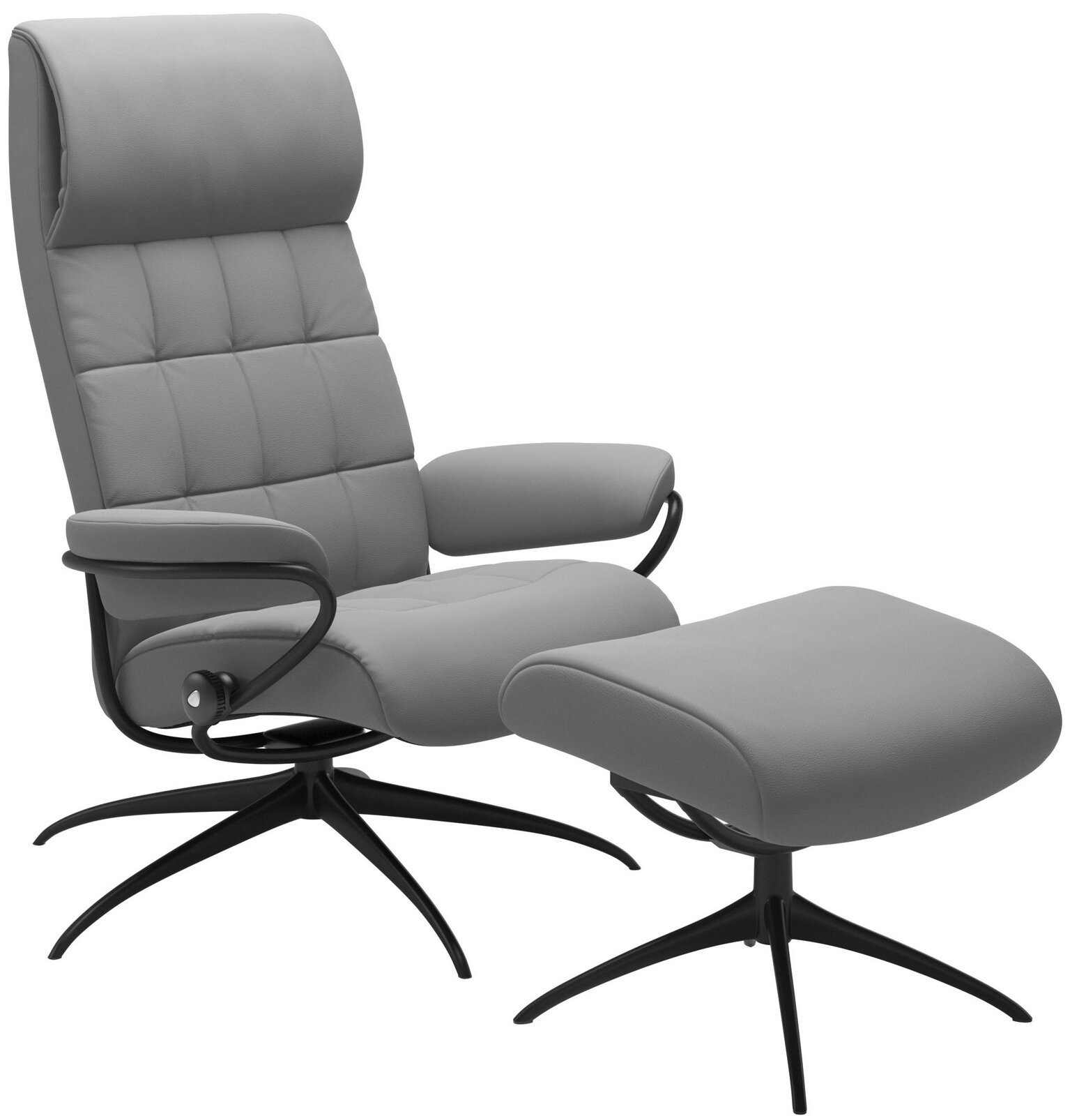 Grauer Einzelsessel mit passendem Hocker, seitliche Perspektive