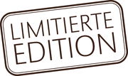 Limitierte Edition Stempel in brauner Schrift auf weißem Hintergrund, schräg von oben betrachtet.