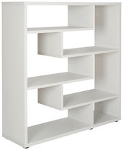 Weißes Standregal mit asymmetrischen Fächern, seitliche Perspektive