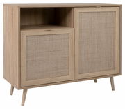 Kommode aus hellem Holz mit zwei Türen und einem offenen Fach, schräg von vorne fotografiert