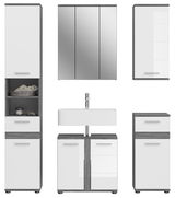 Moderne Badkombination mit Spiegel, Waschbecken und Stauraum, Frontalansicht