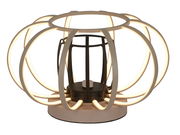 Moderne Tischleuchte mit kreisförmigem, offenem Design und leuchtenden LED-Streifen, seitliche Perspektive.