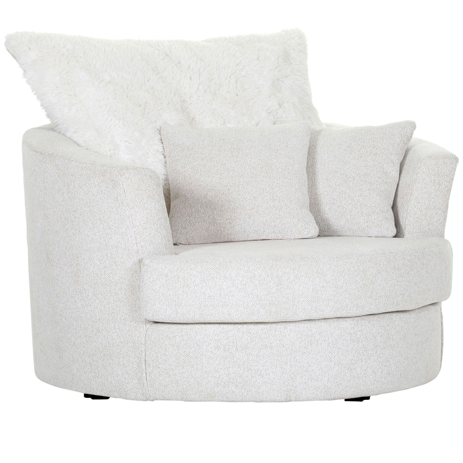 Z2 Sessel LENI Gemütlicher, runder Sessel in hellem Stoff mit zwei passenden Kissen, Vorderansicht.