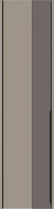 Frontansicht eines modernen Hängegarderobenschranks mit einer Kombination aus glatter und geriffelter Oberfläche in neutralen Farben.