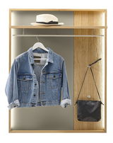 Garderobenpaneel in Frontalansicht mit Hut, Jeansjacke und Tasche