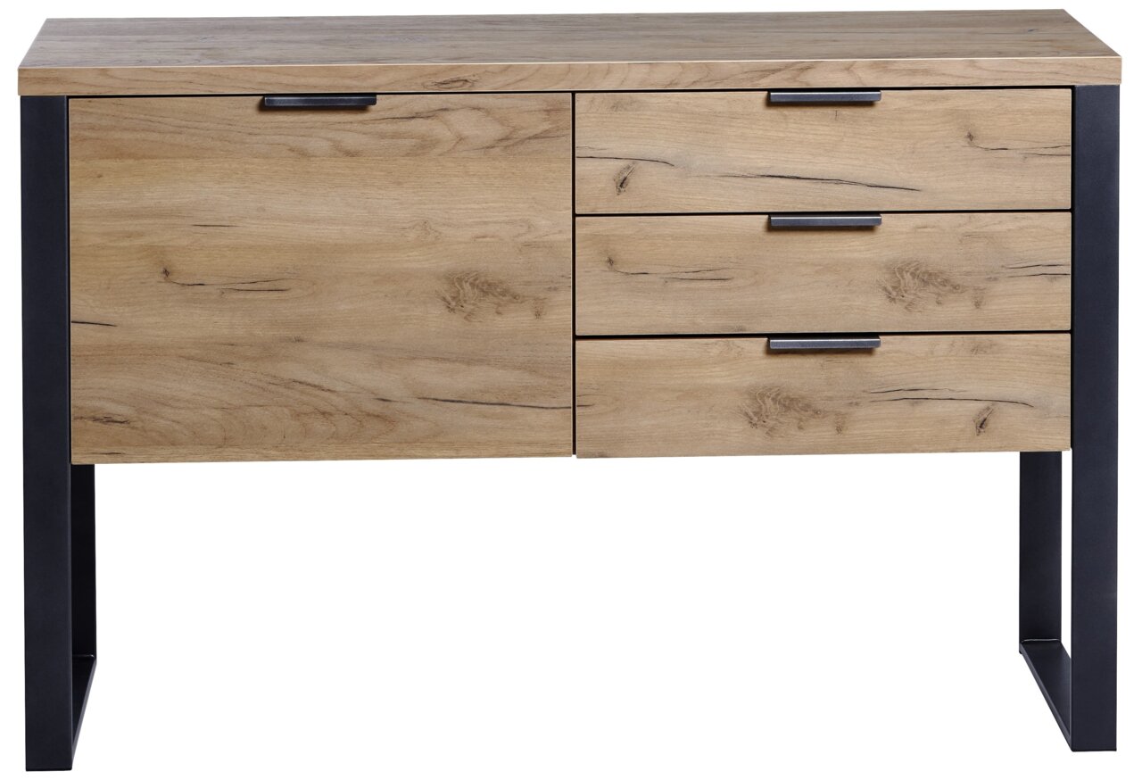 Vooraanzicht van een modern houten dressoir met drie lades en een deur, zwarte metalen handgrepen en poten.