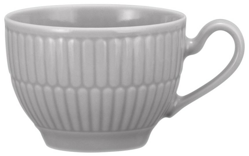 Graue Espressoobertasse mit geriffeltem Design, seitliche Perspektive