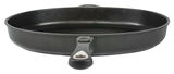 Schwarze Fischpfanne, oval, 41 x 27 cm, mit Griff, seitliche Perspektive