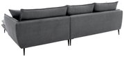 Dunkelgraues, modernes Sofa mit Stoffbezug, hohen Rückenkissen und schlanken schwarzen Metallfüßen, freigestellt auf weißem Hintergrund, Ansicht schräg von hinten links.