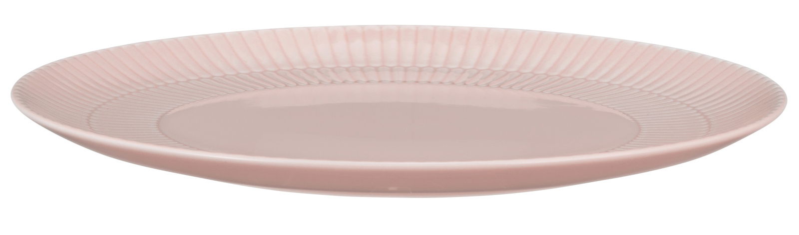Runder, rosa Speiseteller mit geriffeltem Rand, seitliche Perspektive