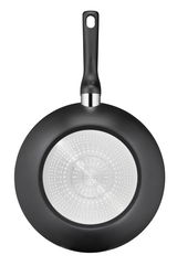 Wokpfanne Titanium 28 cm, Ansicht von unten mit schwarzem Griff und silbernem Boden mit Thermo-Fusion Plus Technologie.