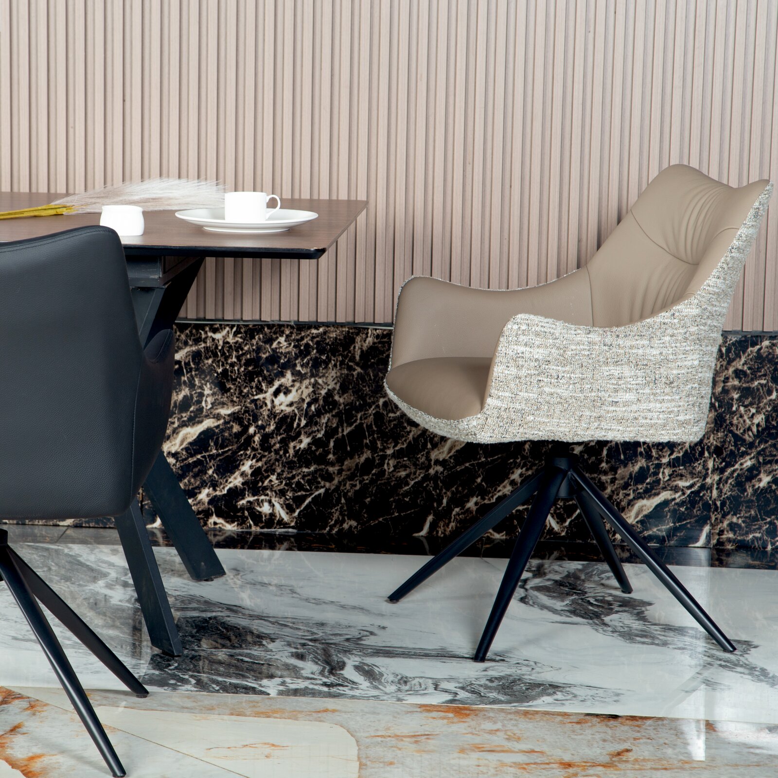 Novel Fauteuil BELFORT Moderne fauteuil met stoffen en lederen bekleding, zijaanzicht