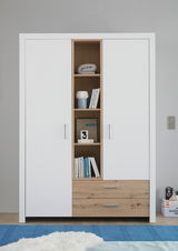 Moderner 2-türiger Drehtürenschrank in Weiß mit offenen Regalfächern in der Mitte und zwei Schubladen unten, frontal fotografiert.