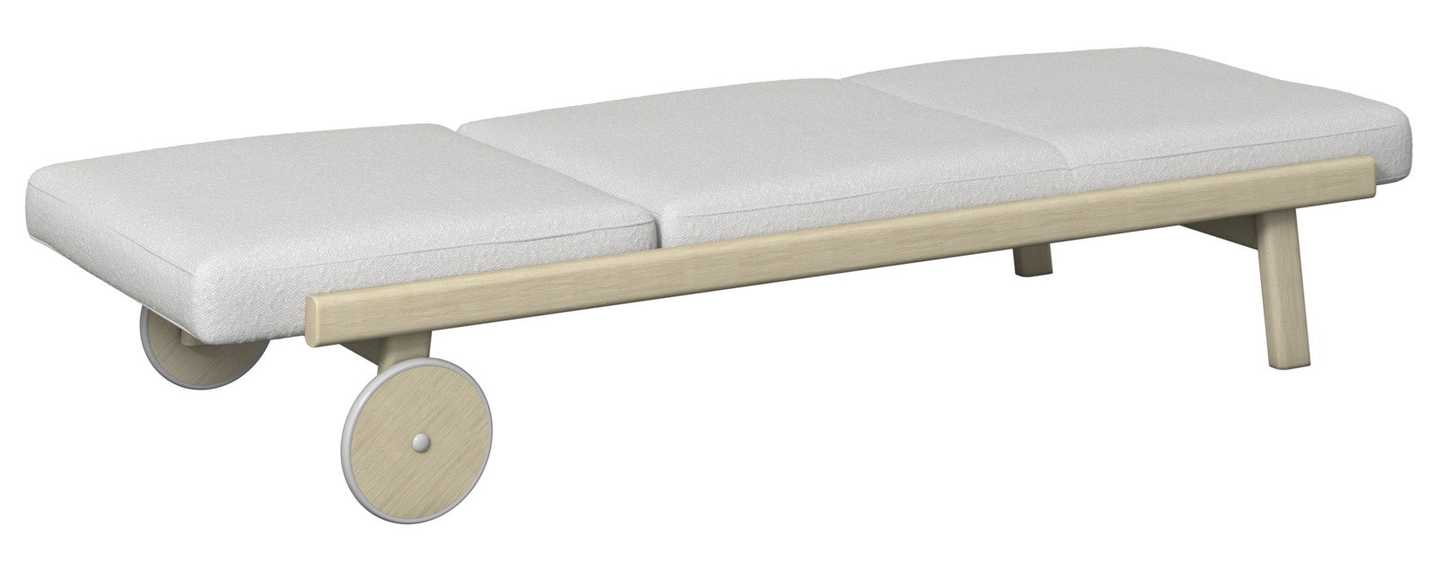 Sonnenliege aus Holz mit weißen Polstern, seitliche Perspektive