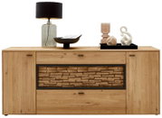 Vooraanzicht van een modern houten dressoir met decoratieve elementen en een lamp erop.