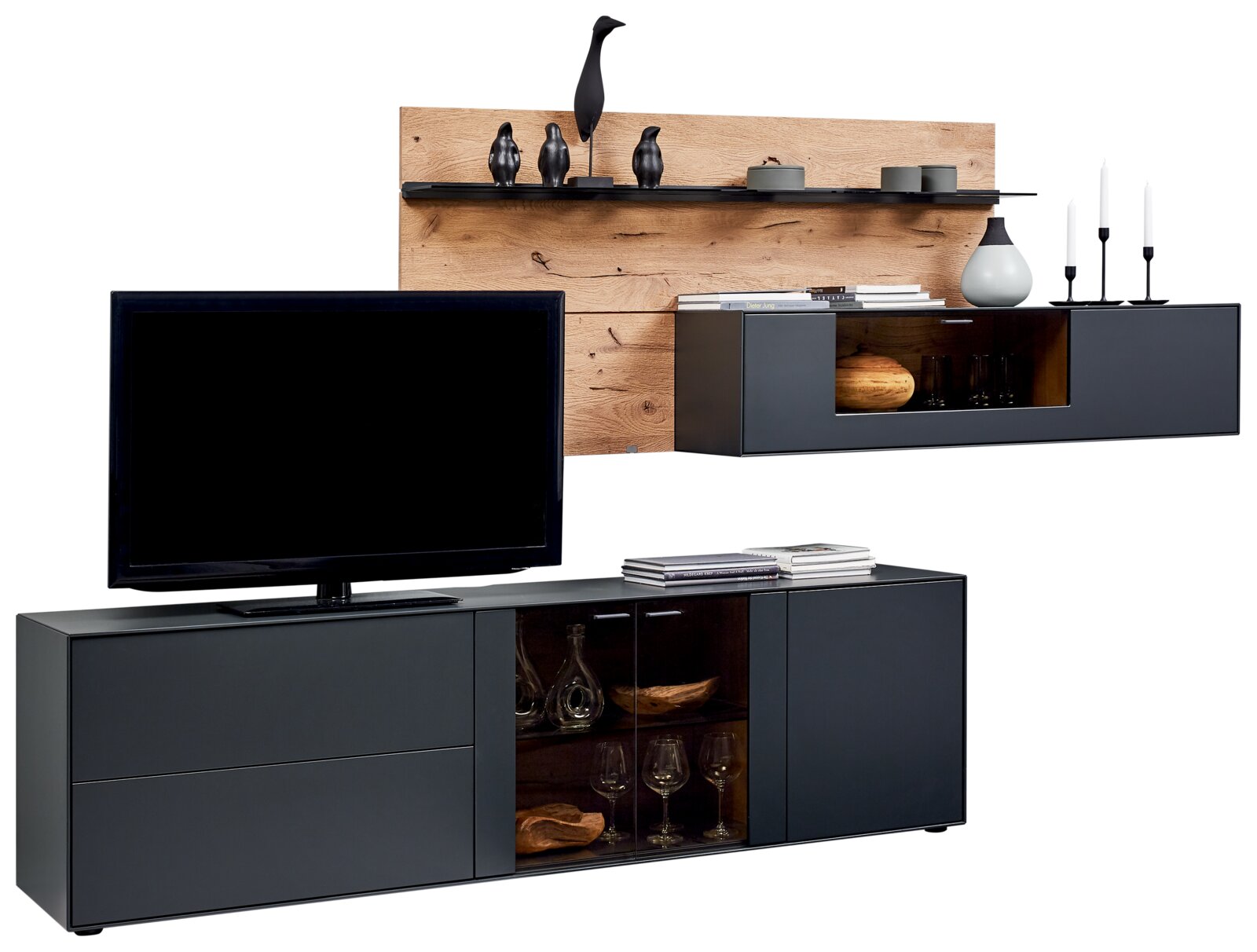 Moderne wandcombinatie met zwarte tv-kast en houten achterwand, zijaanzicht
