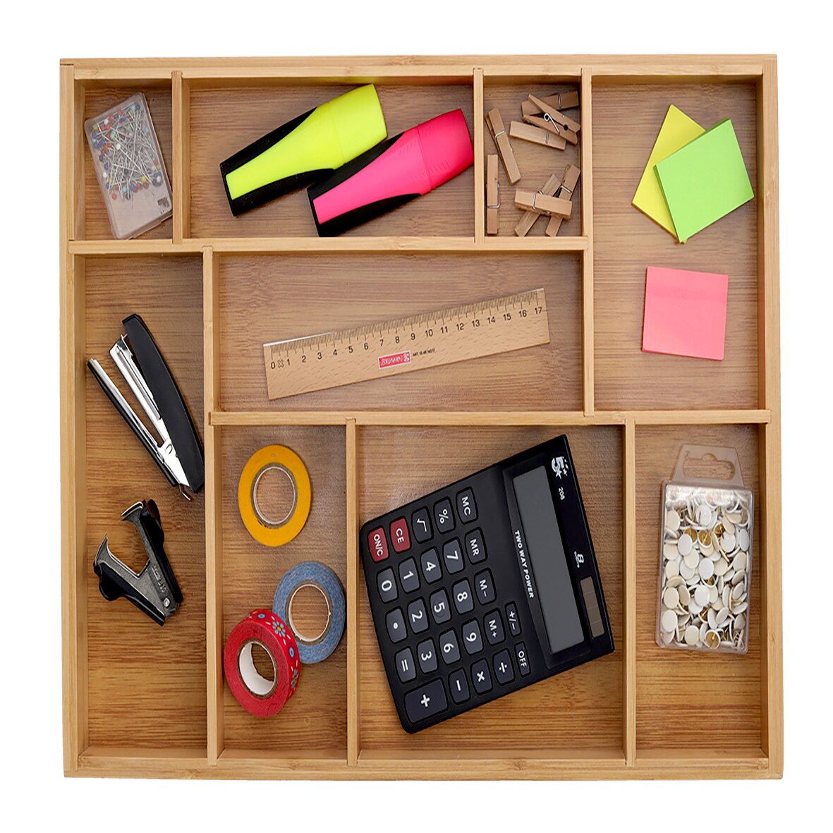 Zeller Present Schubladen-Organizer Schubladen-Organizer aus Holz mit verschiedenen Büroartikeln wie Taschenrechner, Klebeband, Lineal und Textmarker, von oben betrachtet.